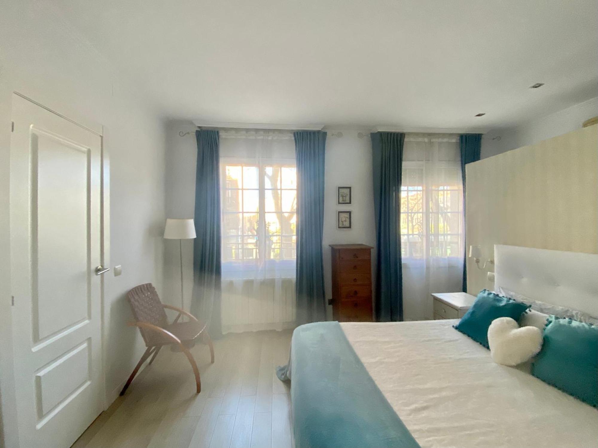 Sant Antoni Lovely Apartment Barcelona Bagian luar foto
