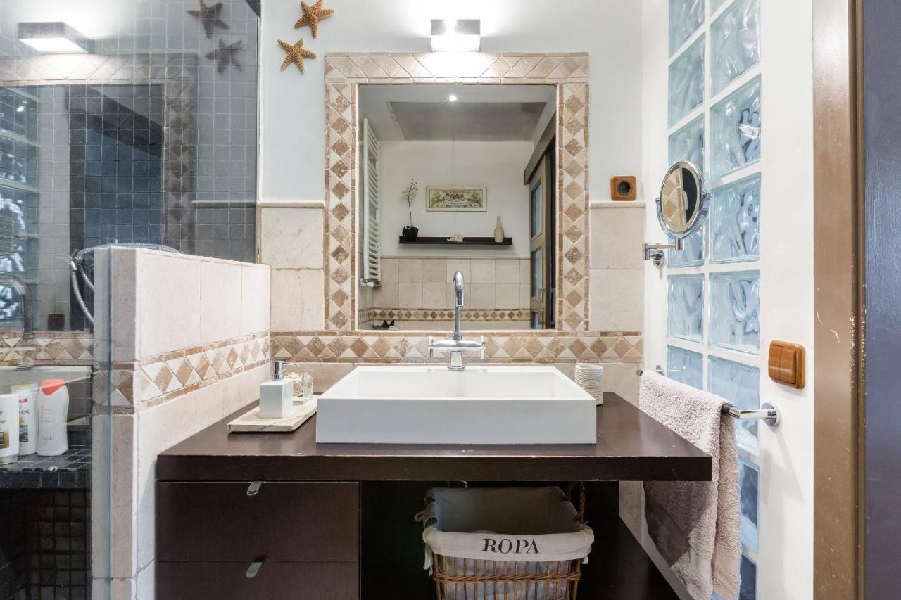 Sant Antoni Lovely Apartment Barcelona Bagian luar foto