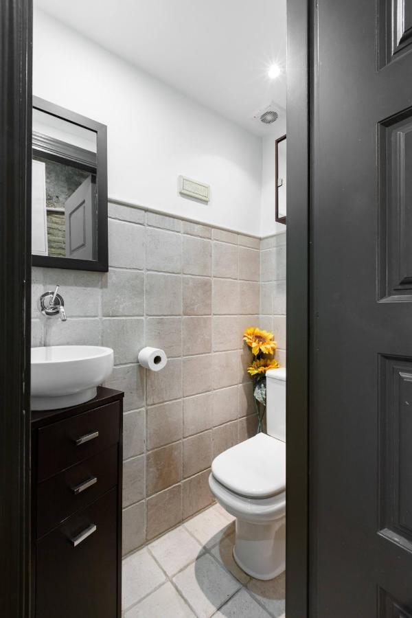 Sant Antoni Lovely Apartment Barcelona Bagian luar foto