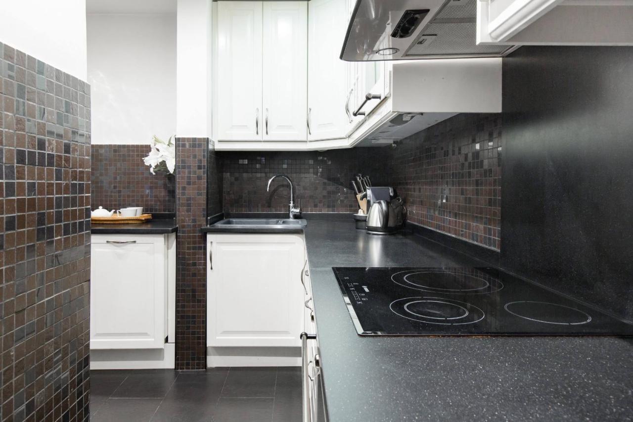 Sant Antoni Lovely Apartment Barcelona Bagian luar foto