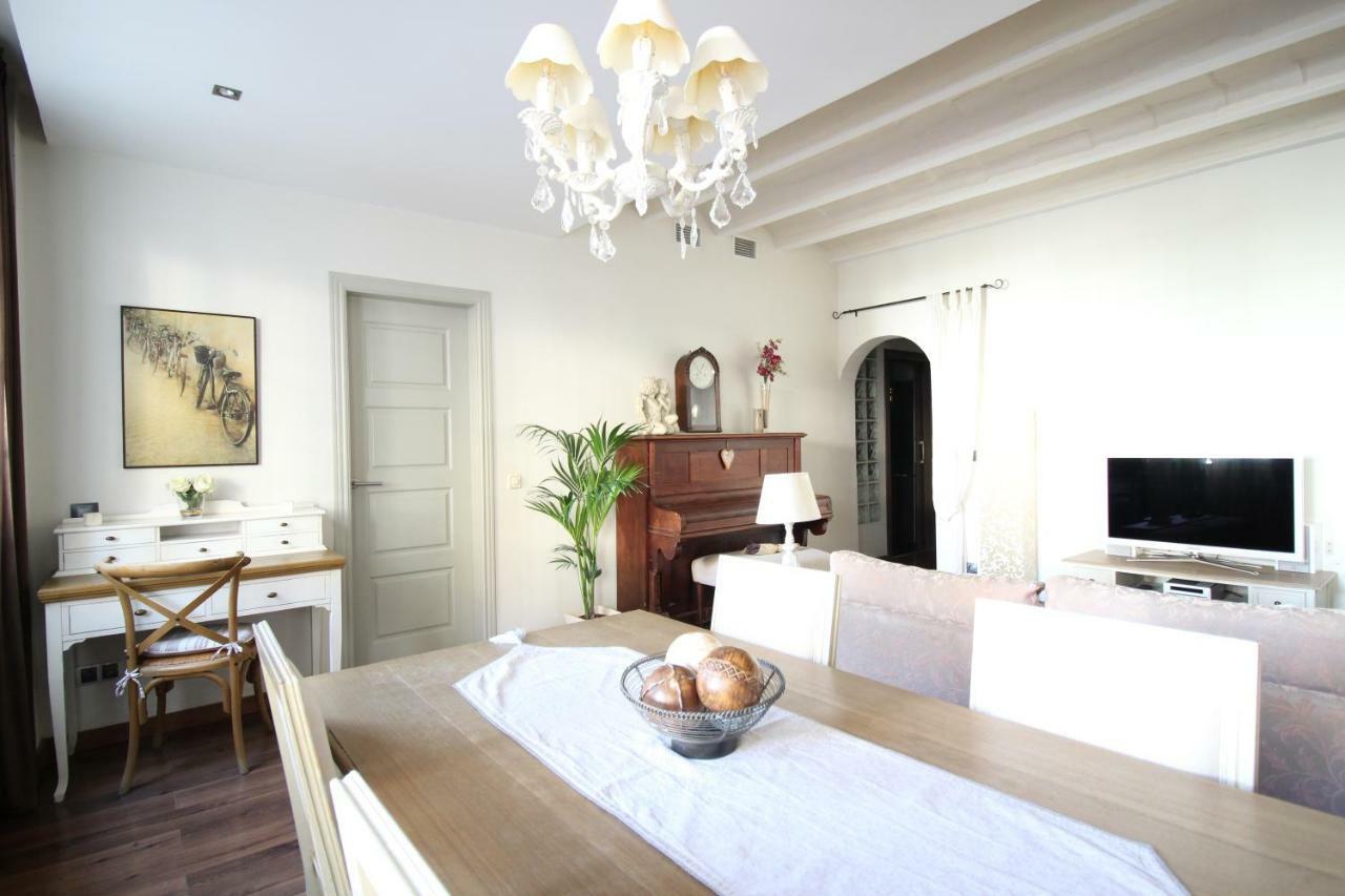 Sant Antoni Lovely Apartment Barcelona Bagian luar foto